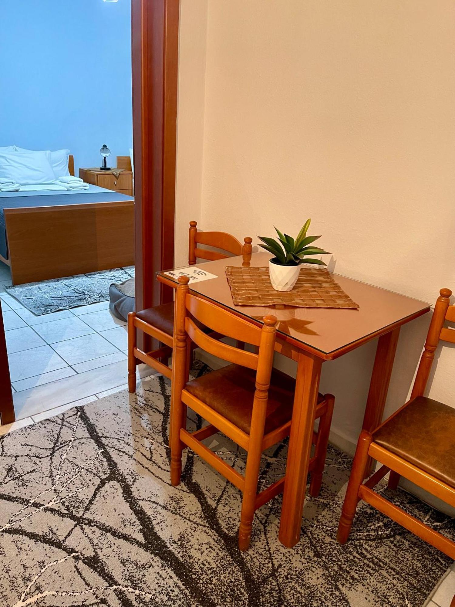 Guesthouse Tsoka Órma Eksteriør bilde
