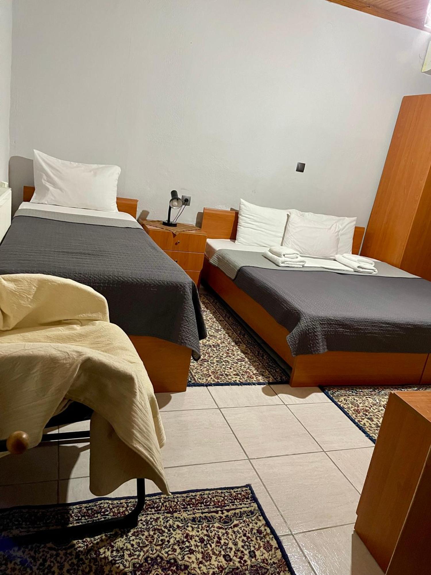 Guesthouse Tsoka Órma Eksteriør bilde